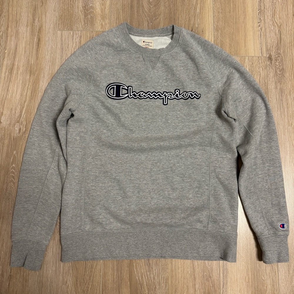 Champion Crewneck Sweater